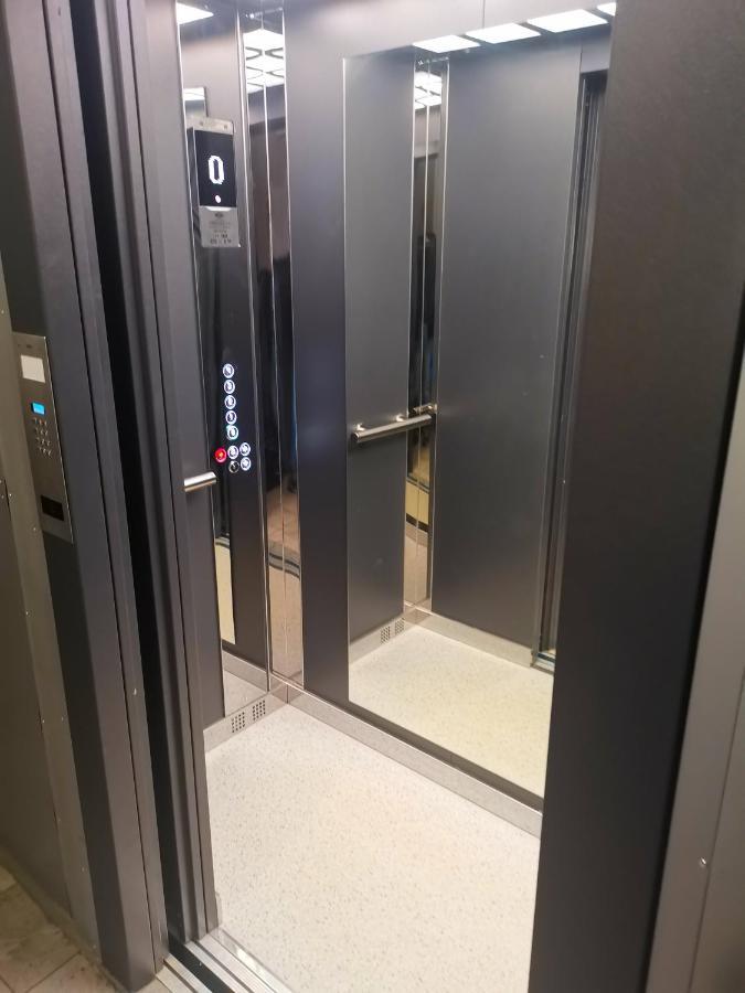 Bdsm Apartament Czestochowa Luxxx - Adults Only - Tylko Dla Doroslych Luaran gambar